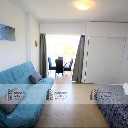 135 Agata Apartamentos. Piscina Y Playa. A Corta Distancia Del Centro. Benalmádena Kültér fotó